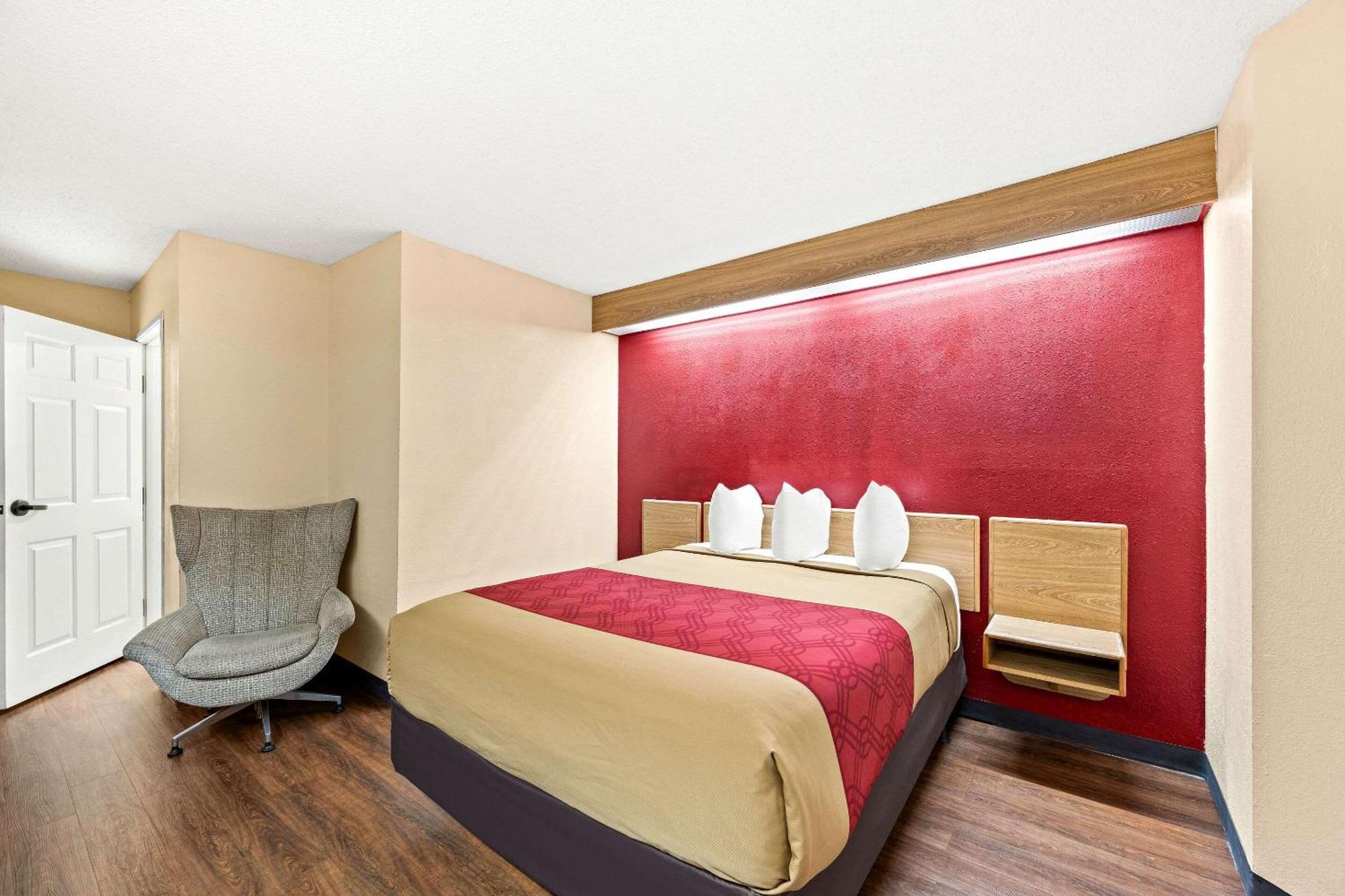 Econo Lodge London Bagian luar foto