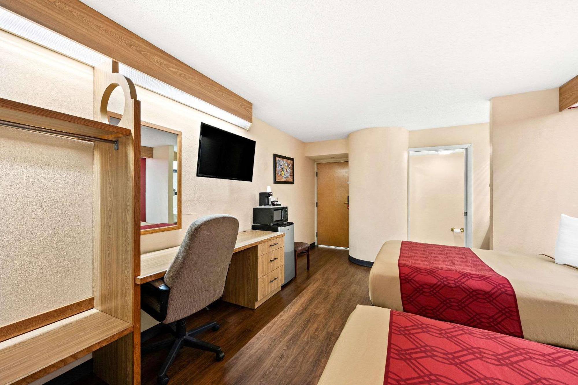 Econo Lodge London Bagian luar foto